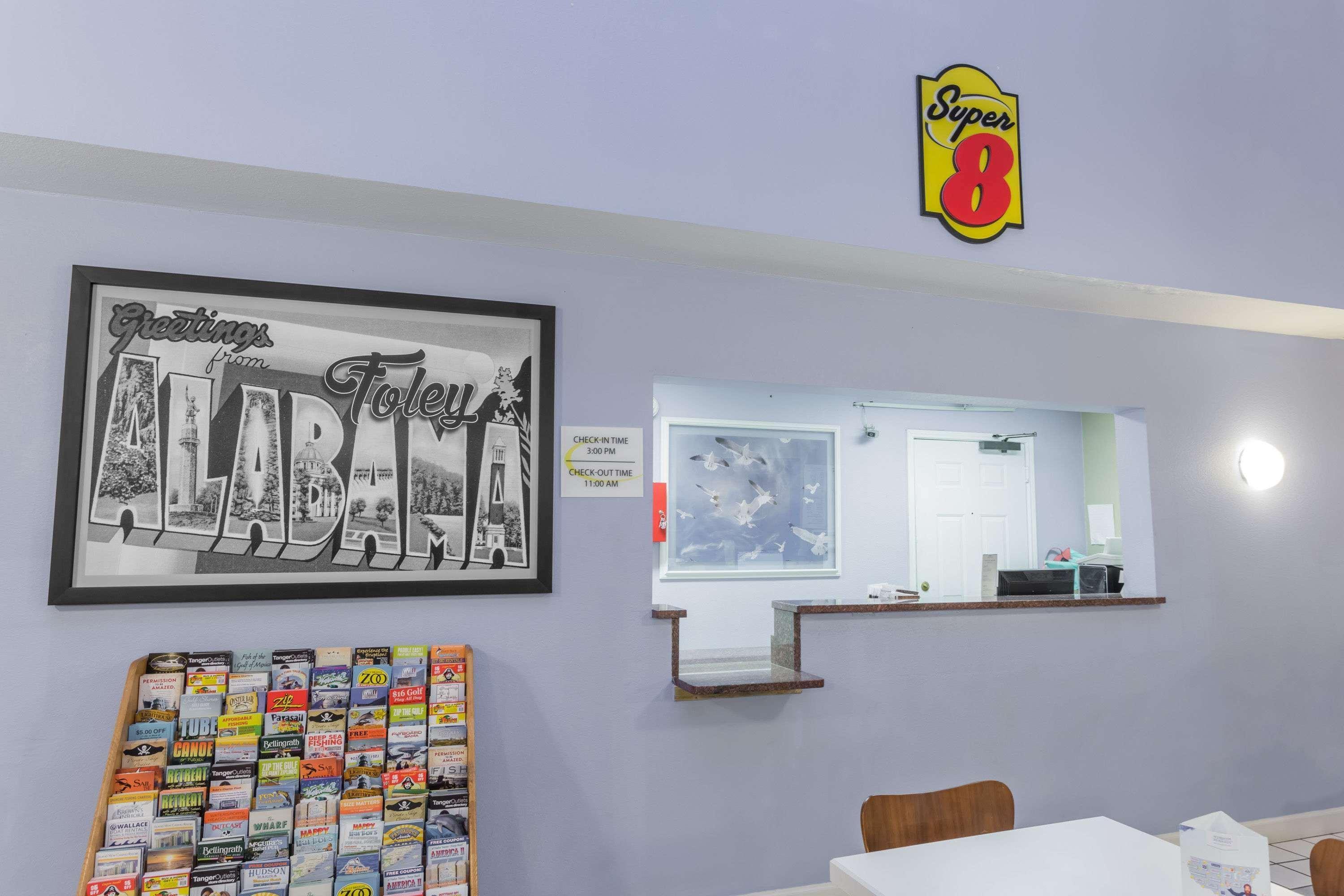 Motel Super 8 By Wyndham Foley Exterior foto